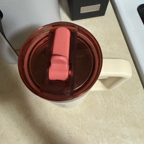 Stanley Cream Mug with Brown Lid - Picture 3 of 6